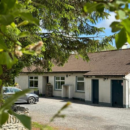 The Common Knowledge Centre Hostel Kilfenora Buitenkant foto